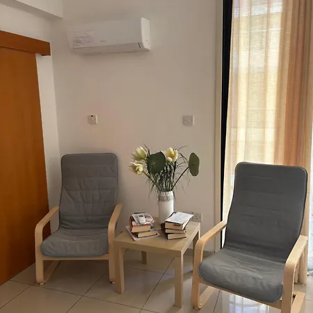VIP Resort Apartment on Makenzie Beach Larnaka Exterior foto