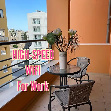 VIP Resort Apartment on Makenzie Beach Larnaka Exterior foto